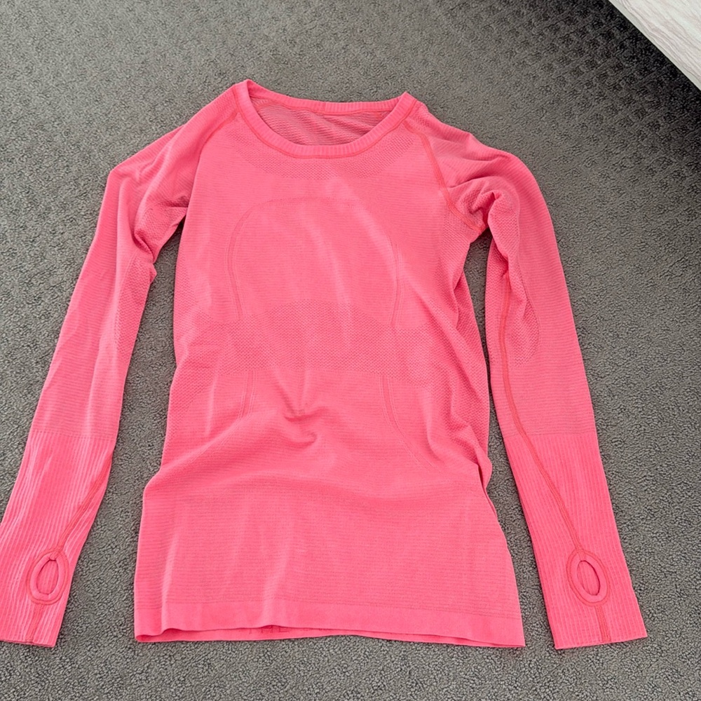 Lululemon swiftly tech